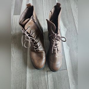 Brown combat moto biker pleather boots lace up side zipper size 9 mid calf